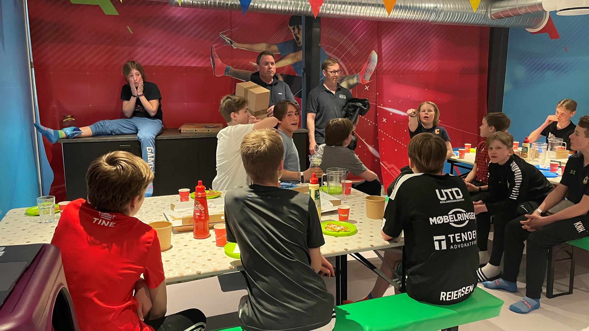 Avslutning p&aring; Rush trampolinepark