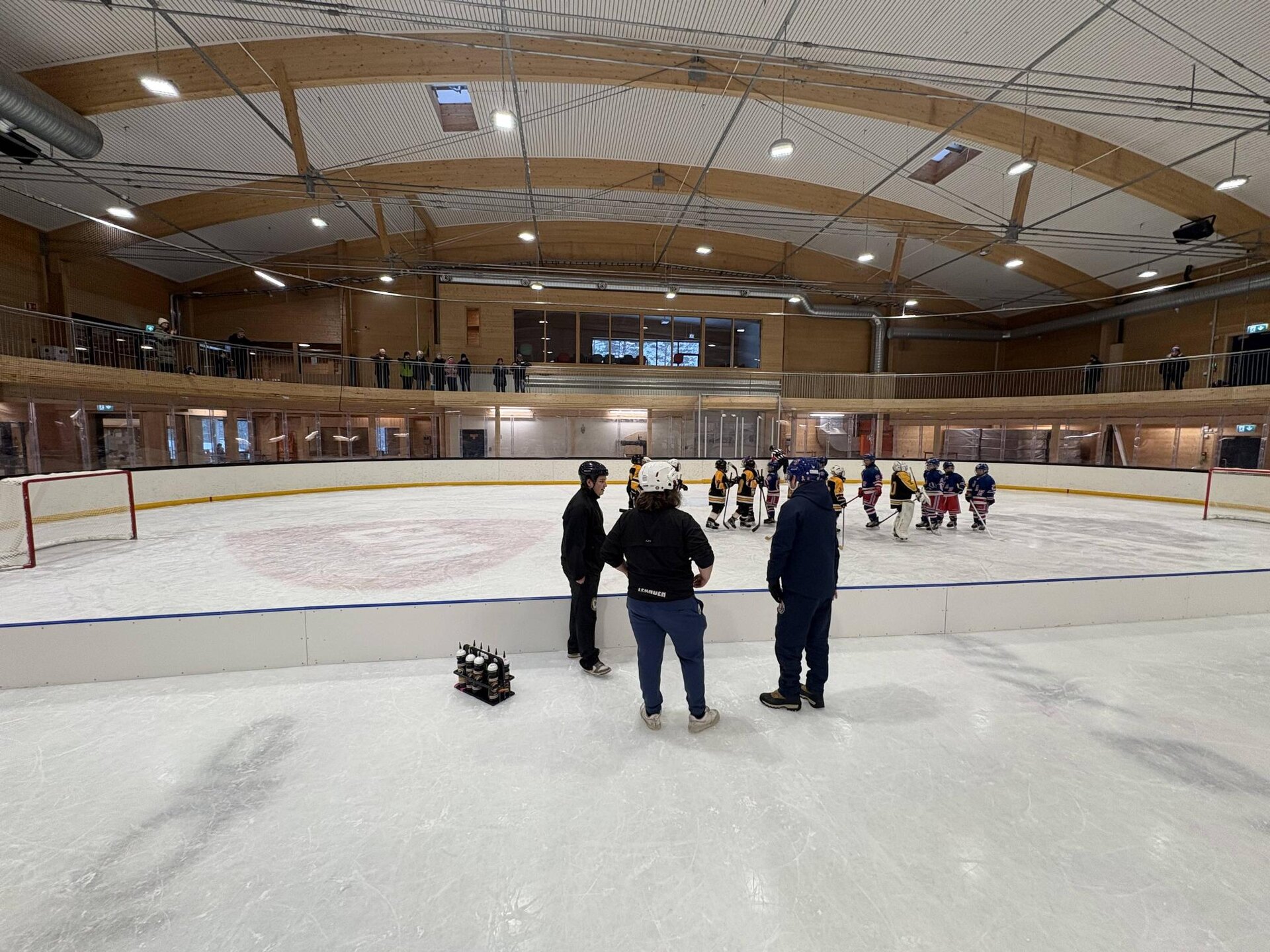 Noah og Leander er trenere for u10-laget